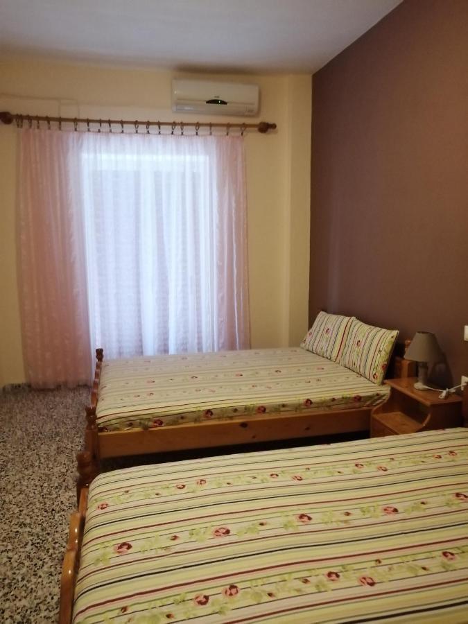 Ο Ακλόνητος Aparthotel Néa Meságkala Bagian luar foto